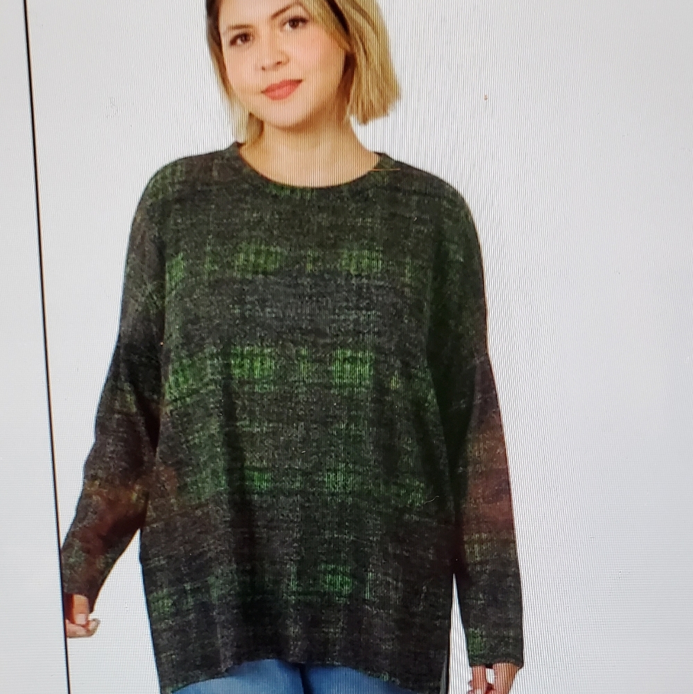 A Girl Thing Plus Green Plaid Top - Picture 4 of 5